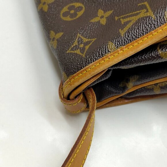 Louis Vuitton Saumur 30 Brown Monogram Crossbody Bag mon879-102525 - Picture 6 of 16